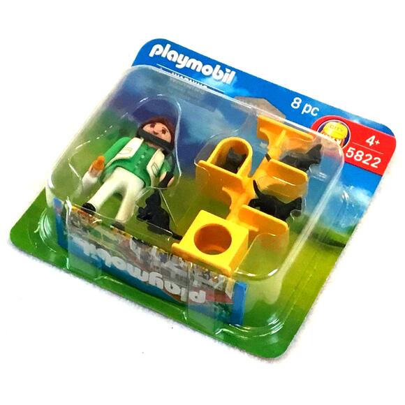 Playmobil 5822 Veterinarian Cats 8 Piece New in Pkg 4 Yrs+ - Picture 3 of 3